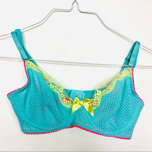 NEW VS VICTORIAS SECRET Blue Pink Yellow Sheer Mesh Lace Bow Underwire Bra 32D - Picture 5 of 5